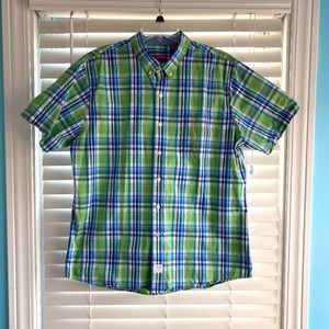 Short sleeve Izod button down dress shirt.